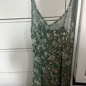 women’s dress 2 patterns pickup only